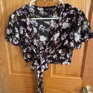 ✨3 for $30✨ Wrap Crop Top